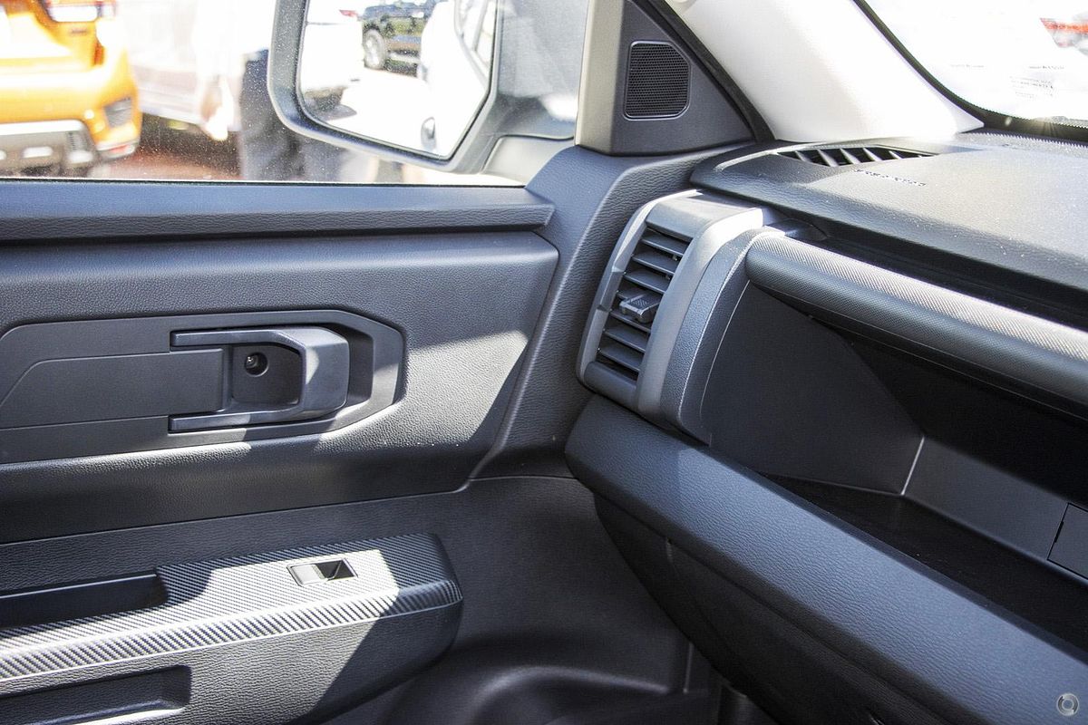 2025 Mitsubishi Triton GLX MV 4X4