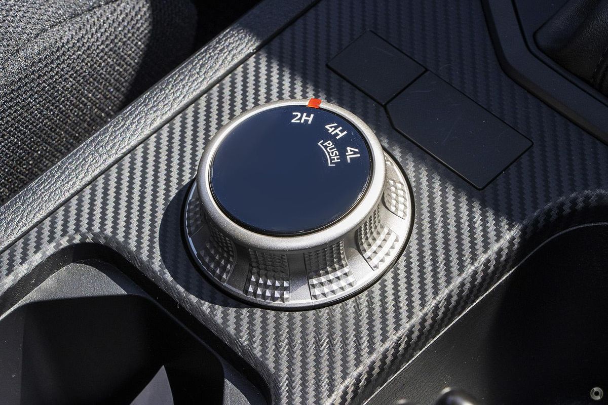 2025 Mitsubishi Triton GLX MV 4X4