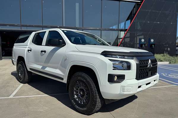 2024 Mitsubishi Triton GLX MV 4X4