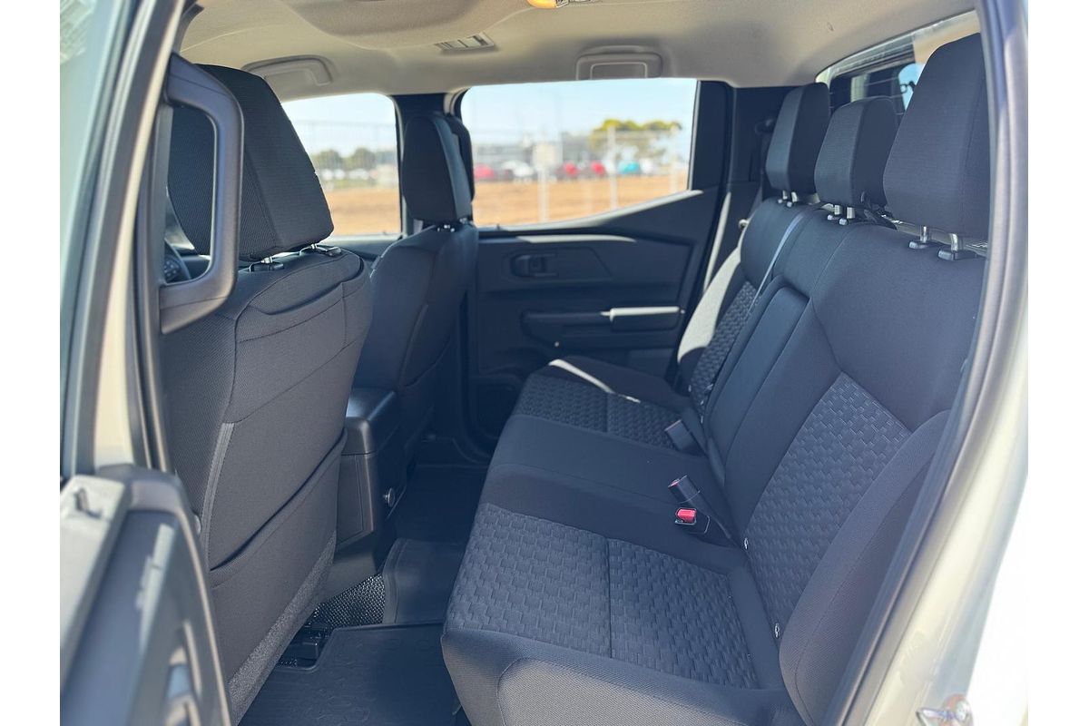 2024 Mitsubishi Triton GLX MV 4X4