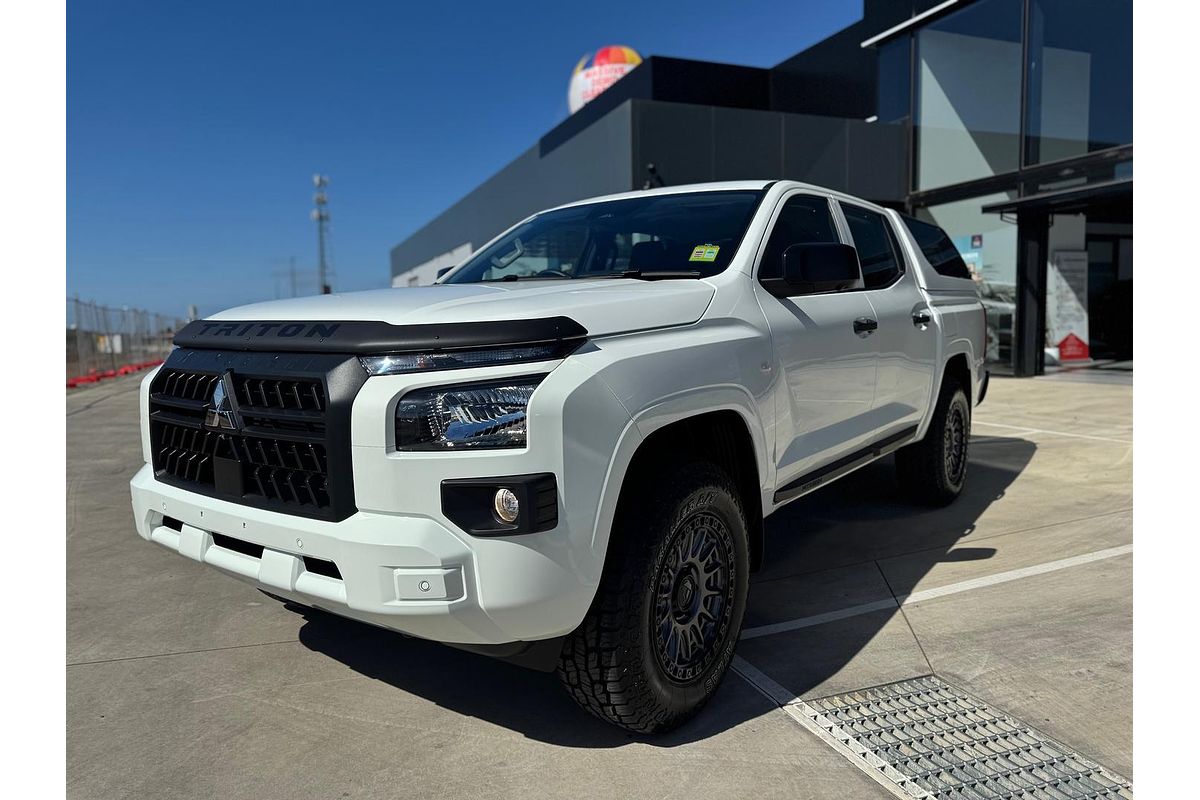 2024 Mitsubishi Triton GLX MV 4X4