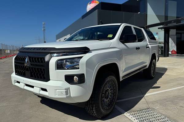 2024 Mitsubishi Triton GLX MV 4X4