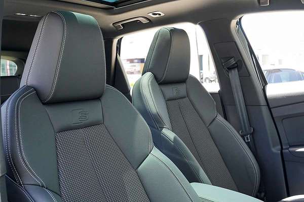 2024 Audi Q4 e-tron 45 F4