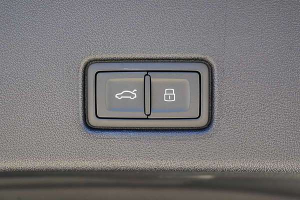 2024 Audi Q4 e-tron 45 F4