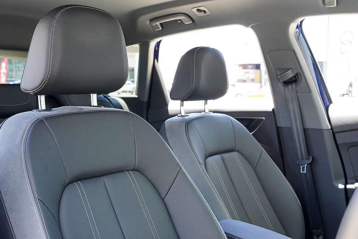 2024 Audi Q4 e-tron 45 F4