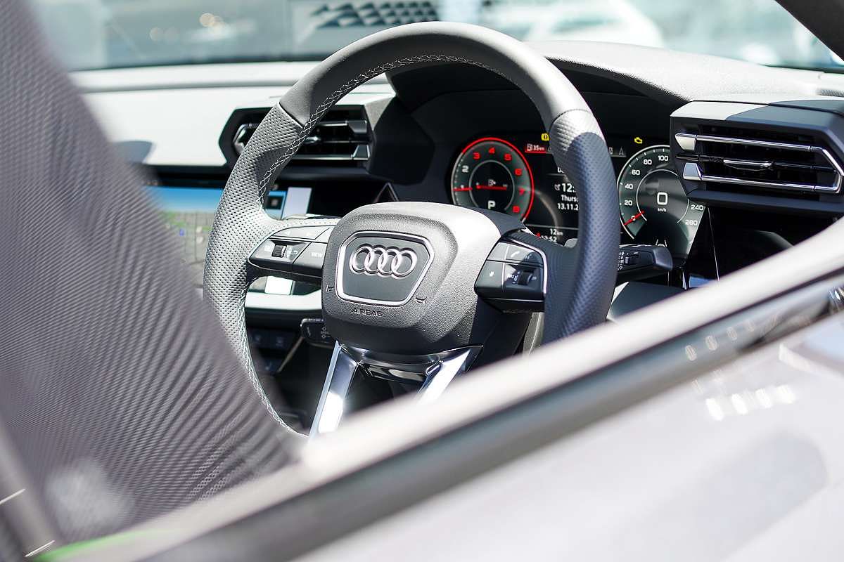 2024 Audi A3 35 TFSI S line GY