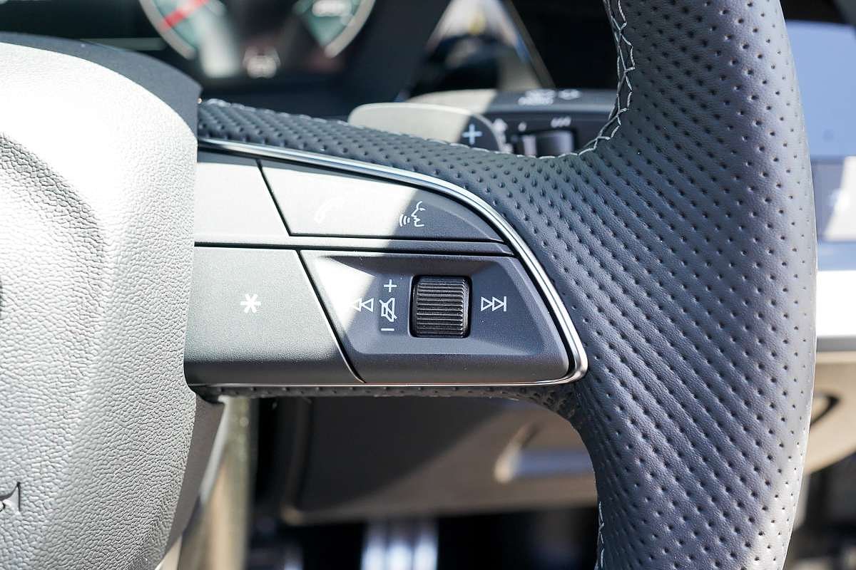 2024 Audi A3 35 TFSI S line GY