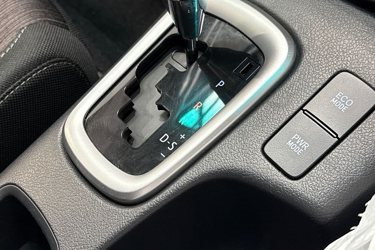 2018 Toyota Hilux SR5+ (4x4) GUN126R MY17 4X4