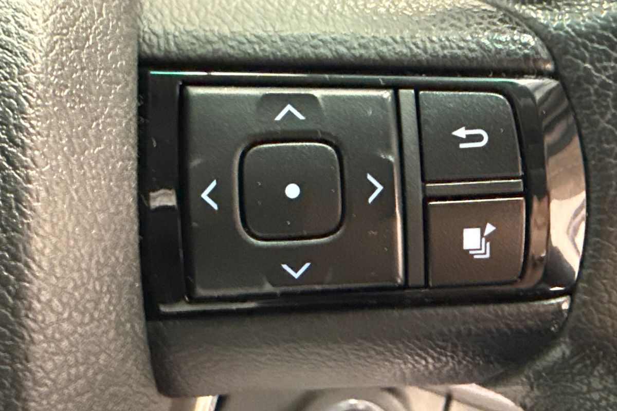 2018 Toyota Hilux SR5+ (4x4) GUN126R MY17 4X4