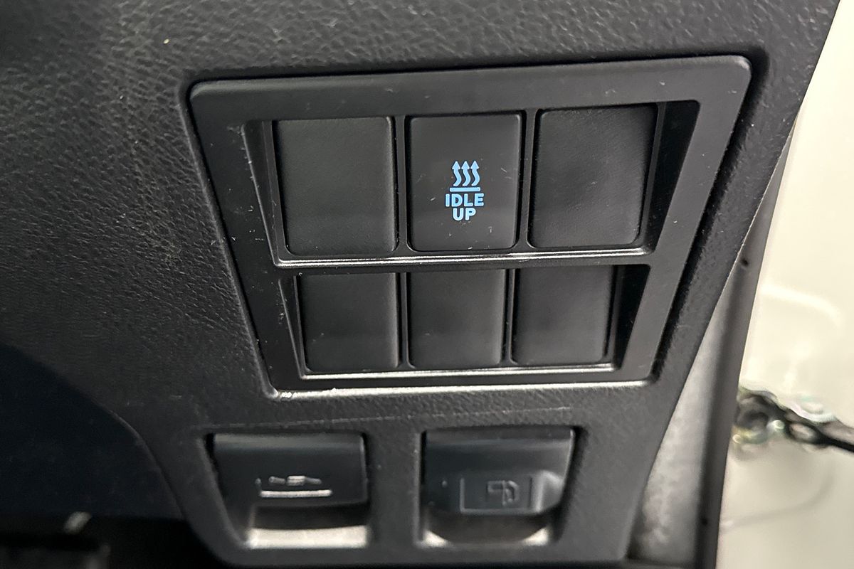 2018 Toyota Hilux SR5+ (4x4) GUN126R MY17 4X4