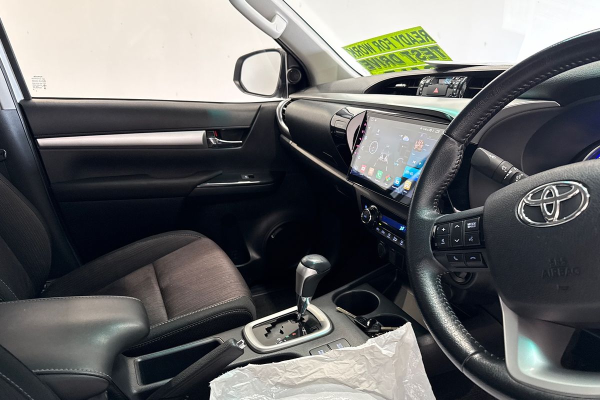 2018 Toyota Hilux SR5+ (4x4) GUN126R MY17 4X4