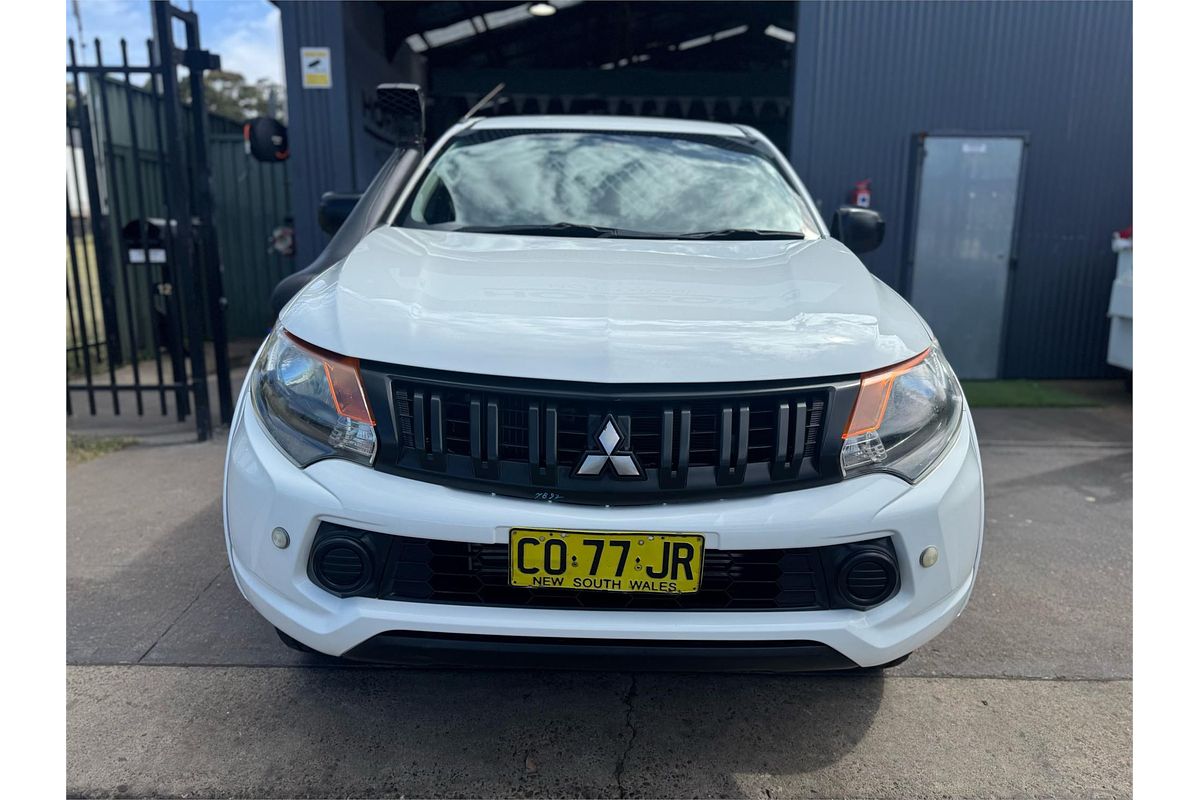 2017 Mitsubishi Triton GLX MQ 4X4