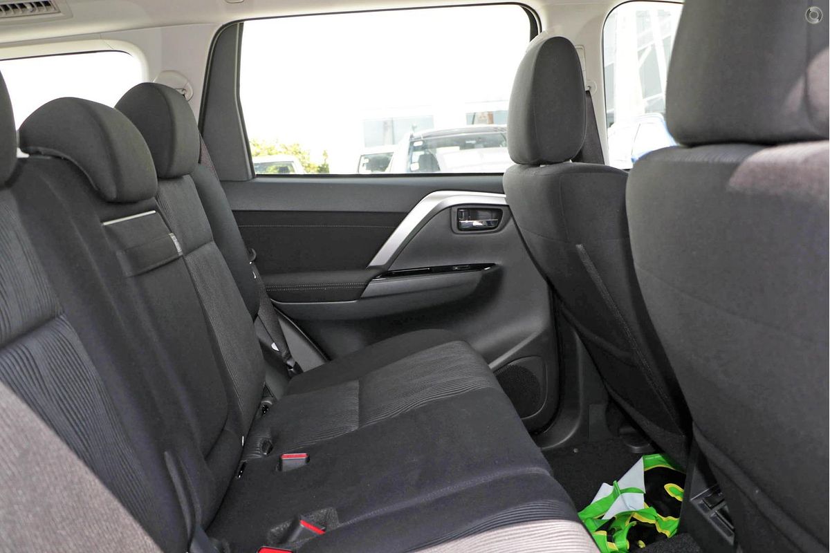 2025 Mitsubishi Pajero Sport GLX QG