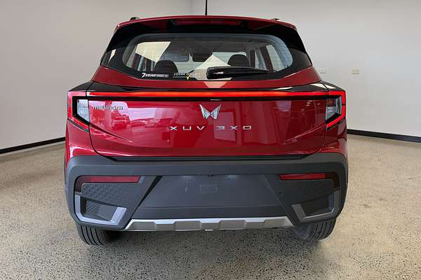 2025 Mahindra XUV3XO AX5L
