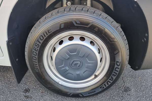 2024 Renault Master Pro 110kW X62 Phase 2 LWB Mid Roof