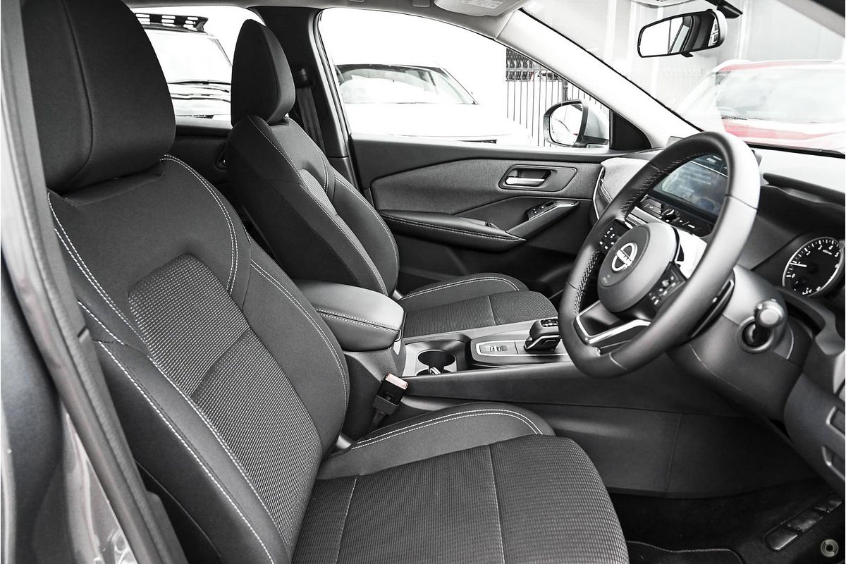 2025 Nissan QASHQAI ST-L J12