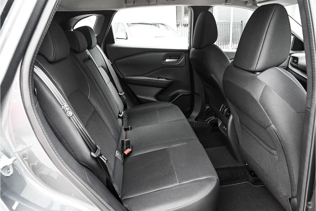 2025 Nissan QASHQAI ST-L J12