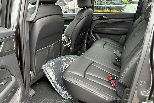 2025 KGM Musso Ultimate Q261 4X4