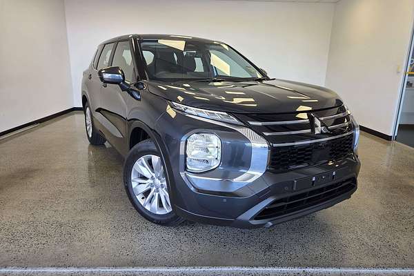 2025 Mitsubishi Outlander ES ZM