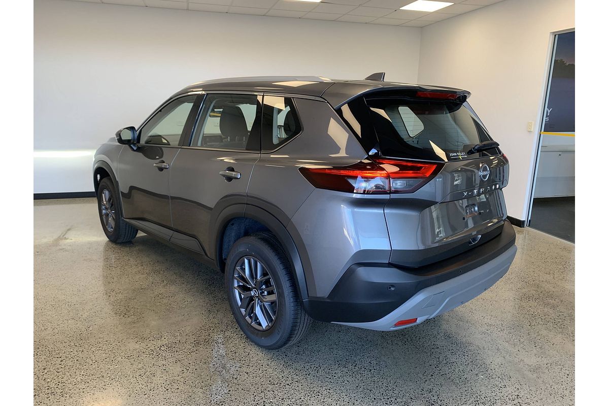 2025 Nissan X-TRAIL ST T33