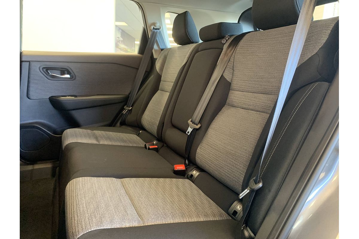 2025 Nissan X-TRAIL ST T33