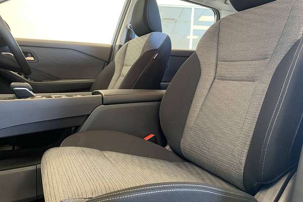 2025 Nissan X-TRAIL ST T33