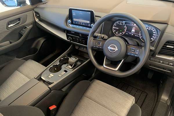 2025 Nissan X-TRAIL ST T33