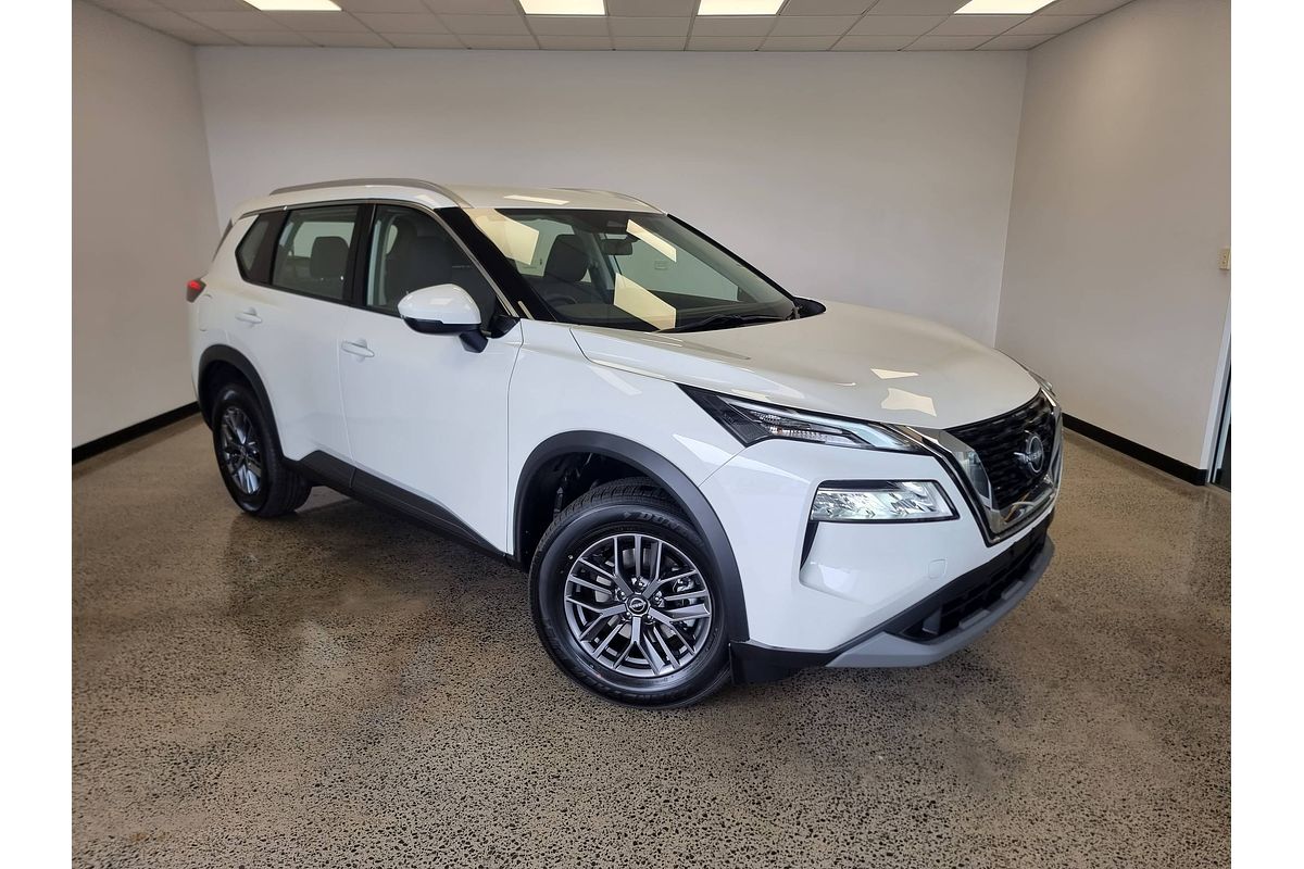 2024 Nissan X-TRAIL ST T33