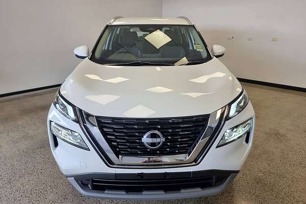 2024 Nissan X-TRAIL ST T33