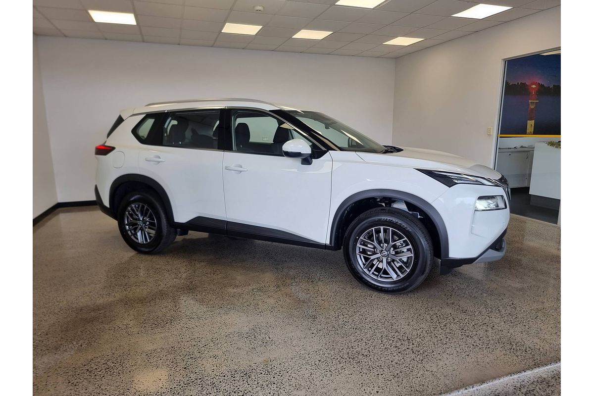 2024 Nissan X-TRAIL ST T33