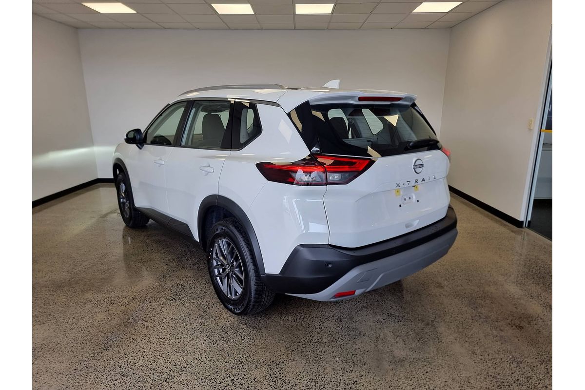 2024 Nissan X-TRAIL ST T33