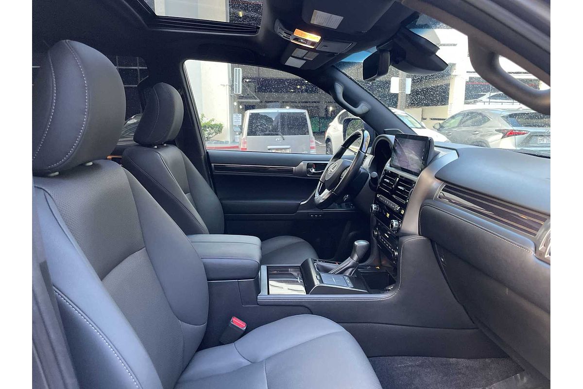 2022 Lexus GX Premium