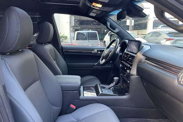 2022 Lexus GX Premium