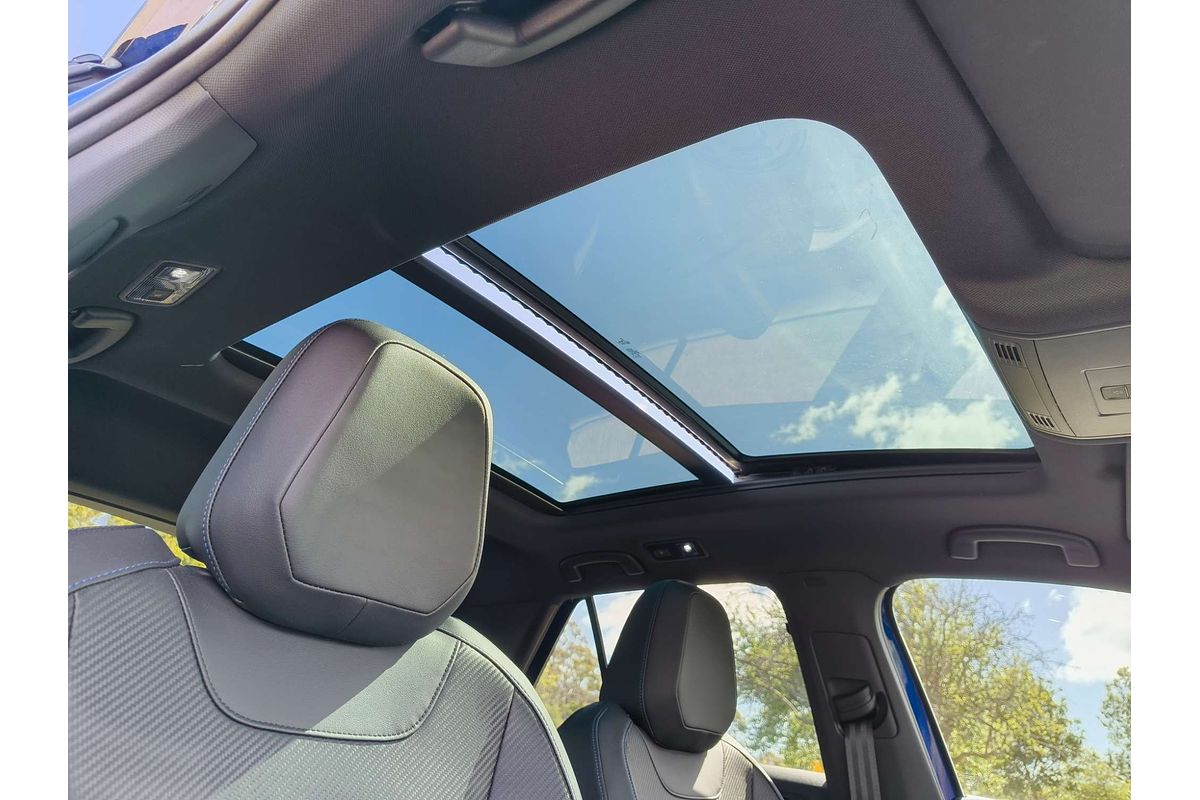 2024 Volkswagen T-Roc R D11