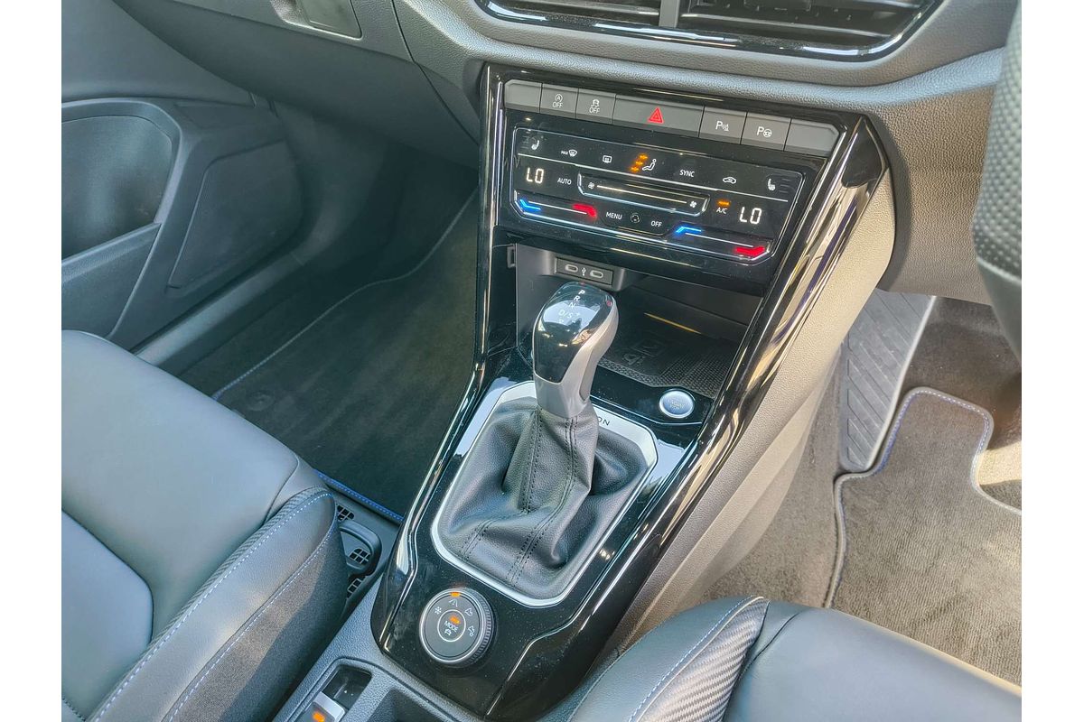 2024 Volkswagen T-Roc R D11