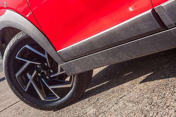 2025 Mahindra XUV3XO AX7L