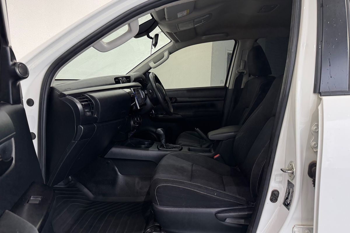 2019 Toyota Hilux SR GUN126R 4X4