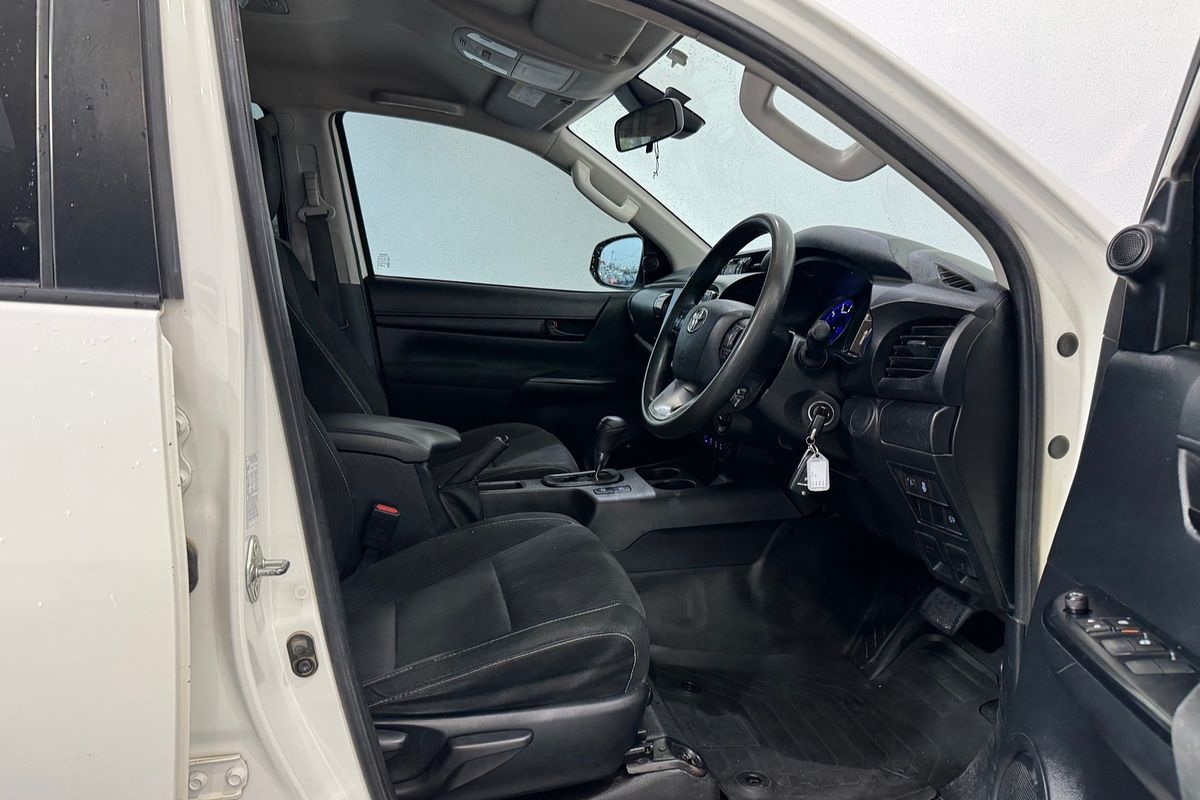 2019 Toyota Hilux SR GUN126R 4X4