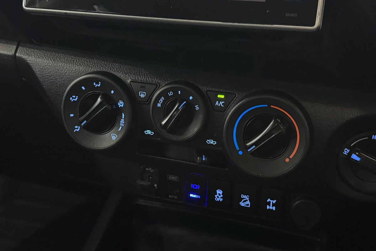 2019 Toyota Hilux SR GUN126R 4X4