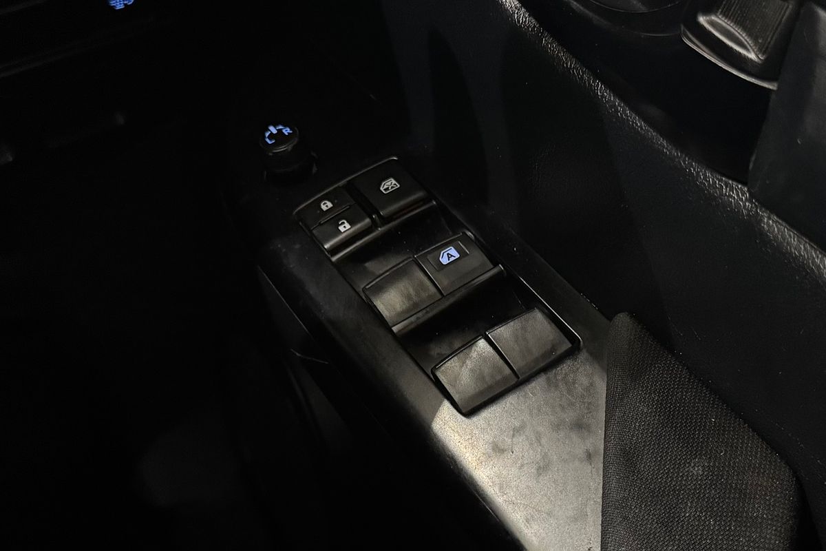 2019 Toyota Hilux SR GUN126R 4X4