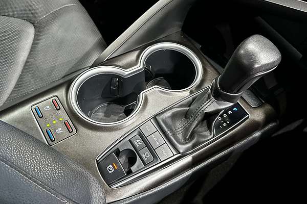 2021 Toyota Camry SL AXVH70R