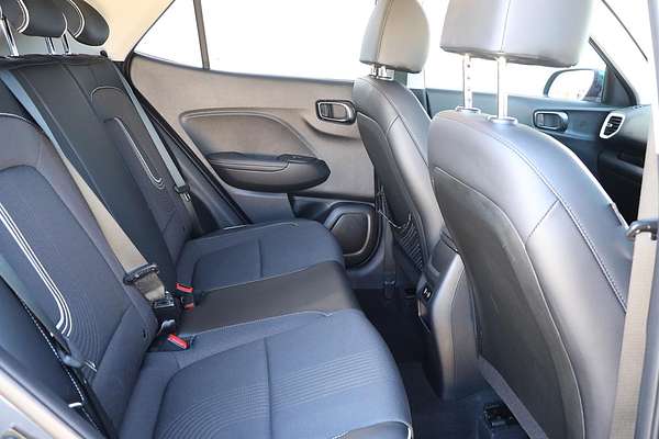 2023 Hyundai Venue Elite QX.V5