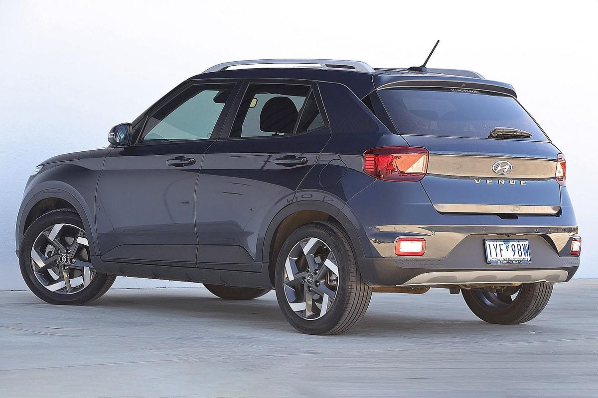 2023 Hyundai Venue Elite QX.V5