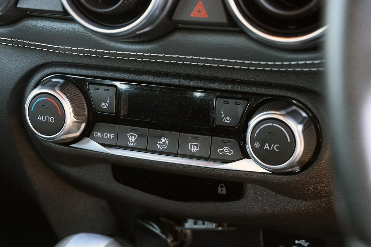 2020 Nissan JUKE ST-L F16