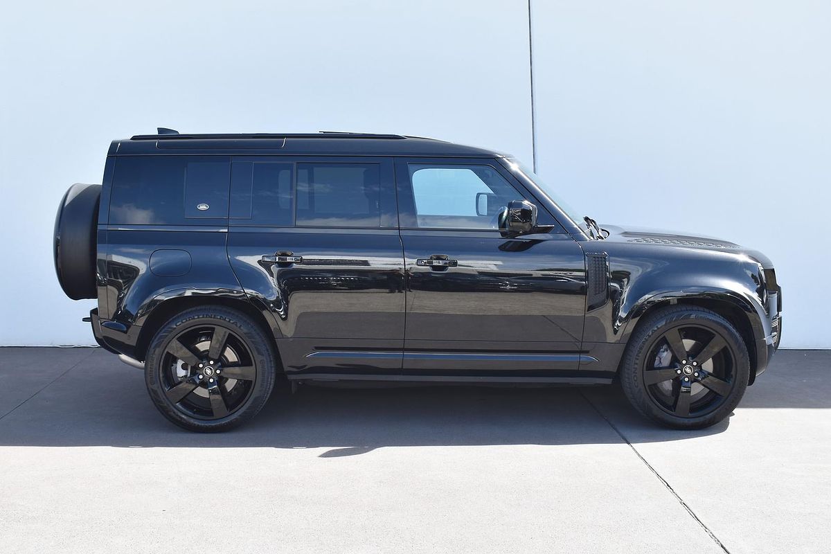 2023 Land Rover Defender 110 D300 X-Dynamic HSE L663