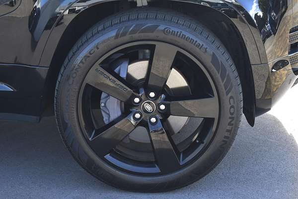 2023 Land Rover Defender 110 D300 X-Dynamic HSE L663