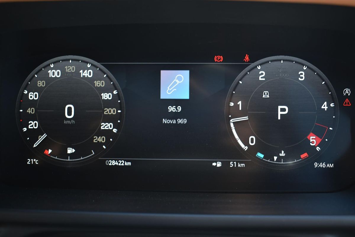 2023 Land Rover Defender 110 D300 X-Dynamic HSE L663