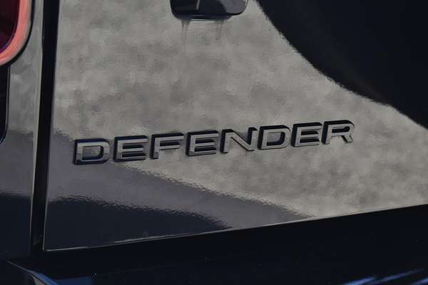 2023 Land Rover Defender 110 D300 X-Dynamic HSE L663