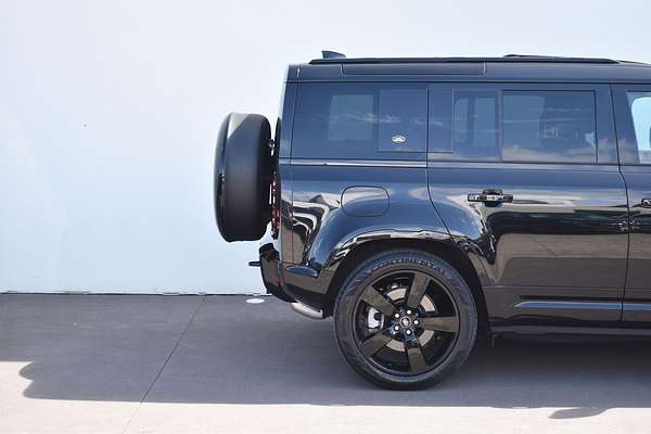 2023 Land Rover Defender 110 D300 X-Dynamic HSE L663