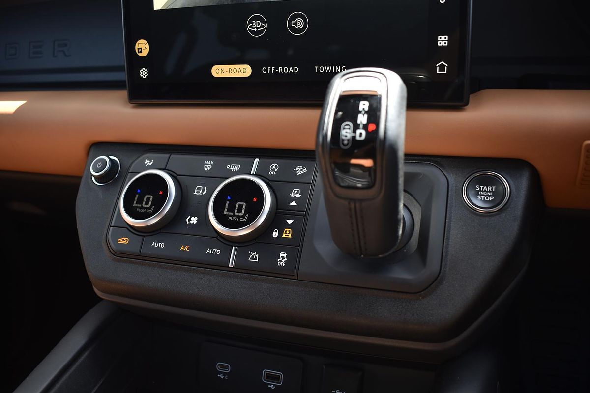 2023 Land Rover Defender 110 D300 X-Dynamic HSE L663